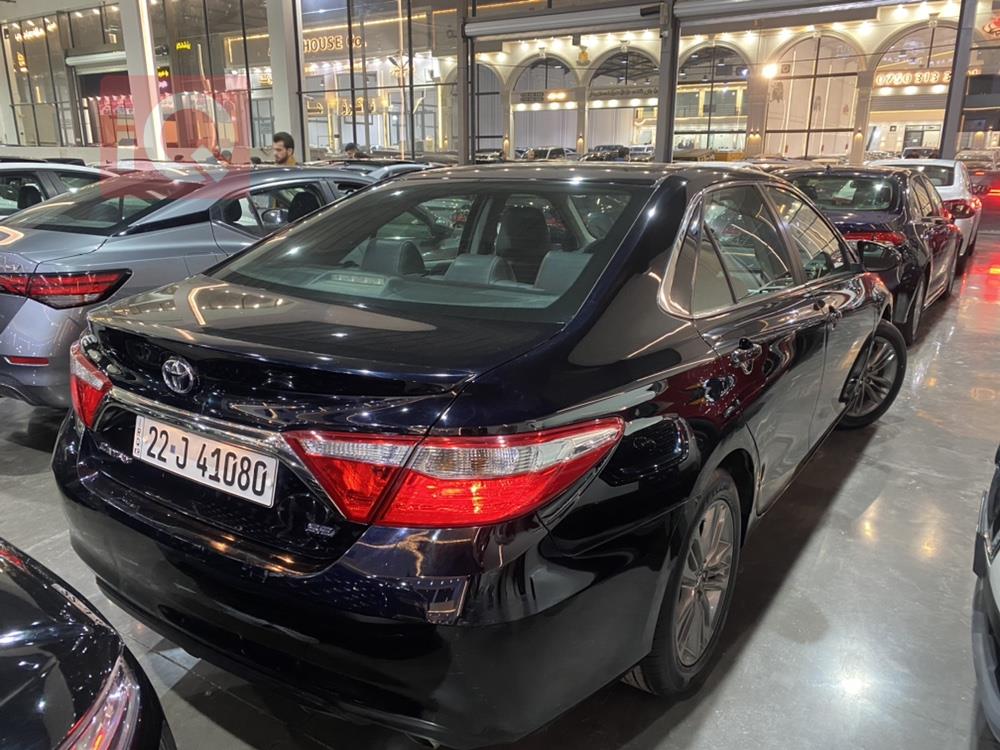 تۆیۆتا کامری